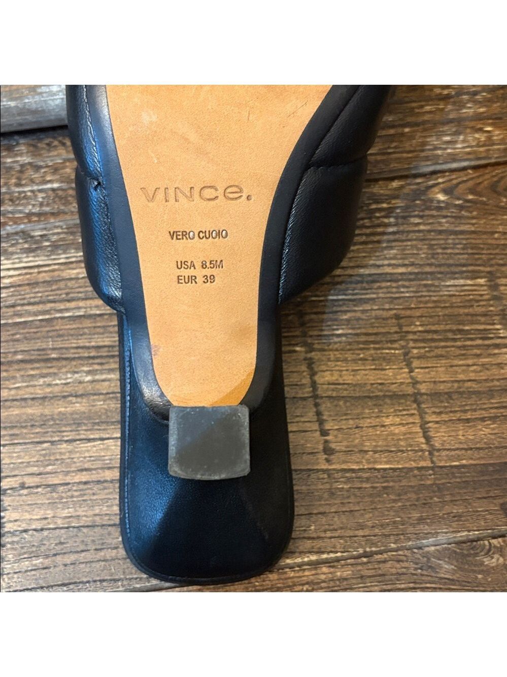 Vince Ceil Quilted Black Leather Slide Sandal Kitten Heel Size 8.5 EUC - Picture 6 of 7